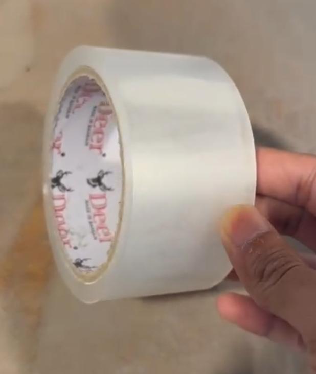 Transparante tape voor huisdieren heeft de volgende voordelen: